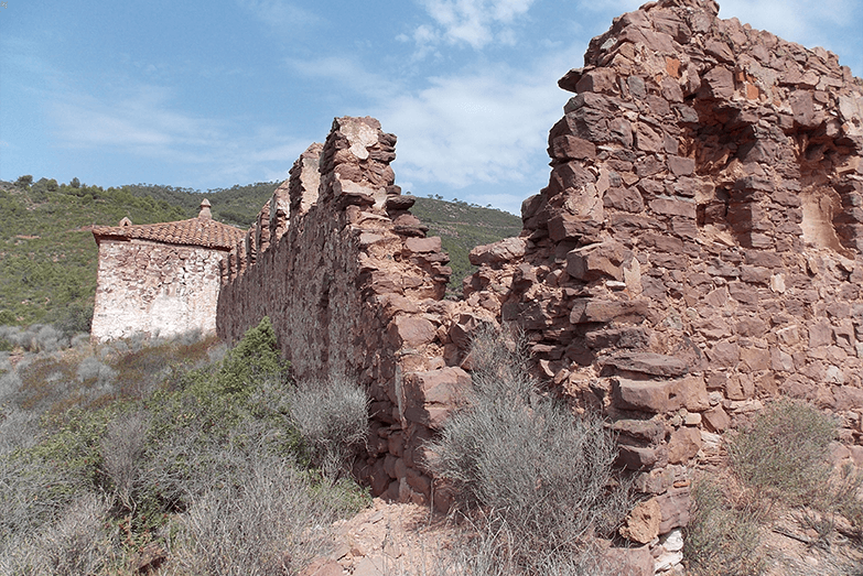 Stone walls in Benicàssim