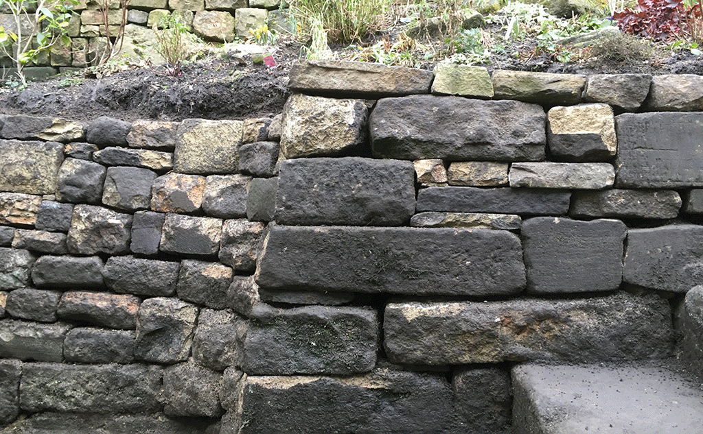 gritstone-dry-stone-retaining-wall-calderside-14