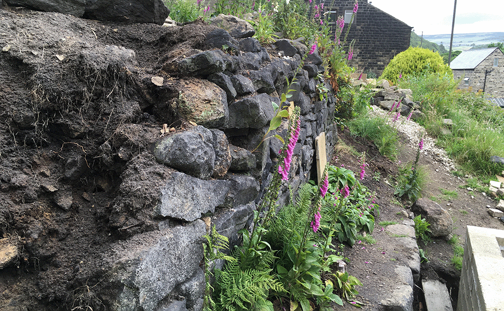 reclaimed-gritstone-dry-stone-retaining-wall-hebden-bridge-02