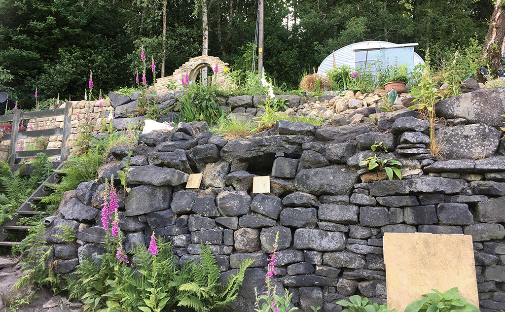 reclaimed-gritstone-dry-stone-retaining-wall-hebden-bridge-23