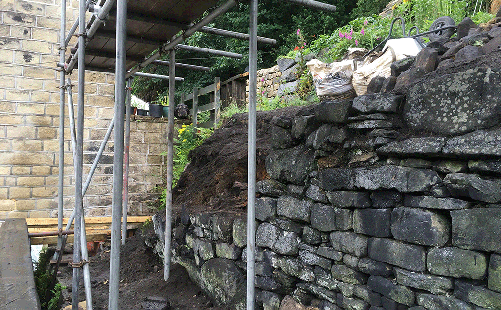 reclaimed-gritstone-dry-stone-retaining-wall-hebden-bridge-26